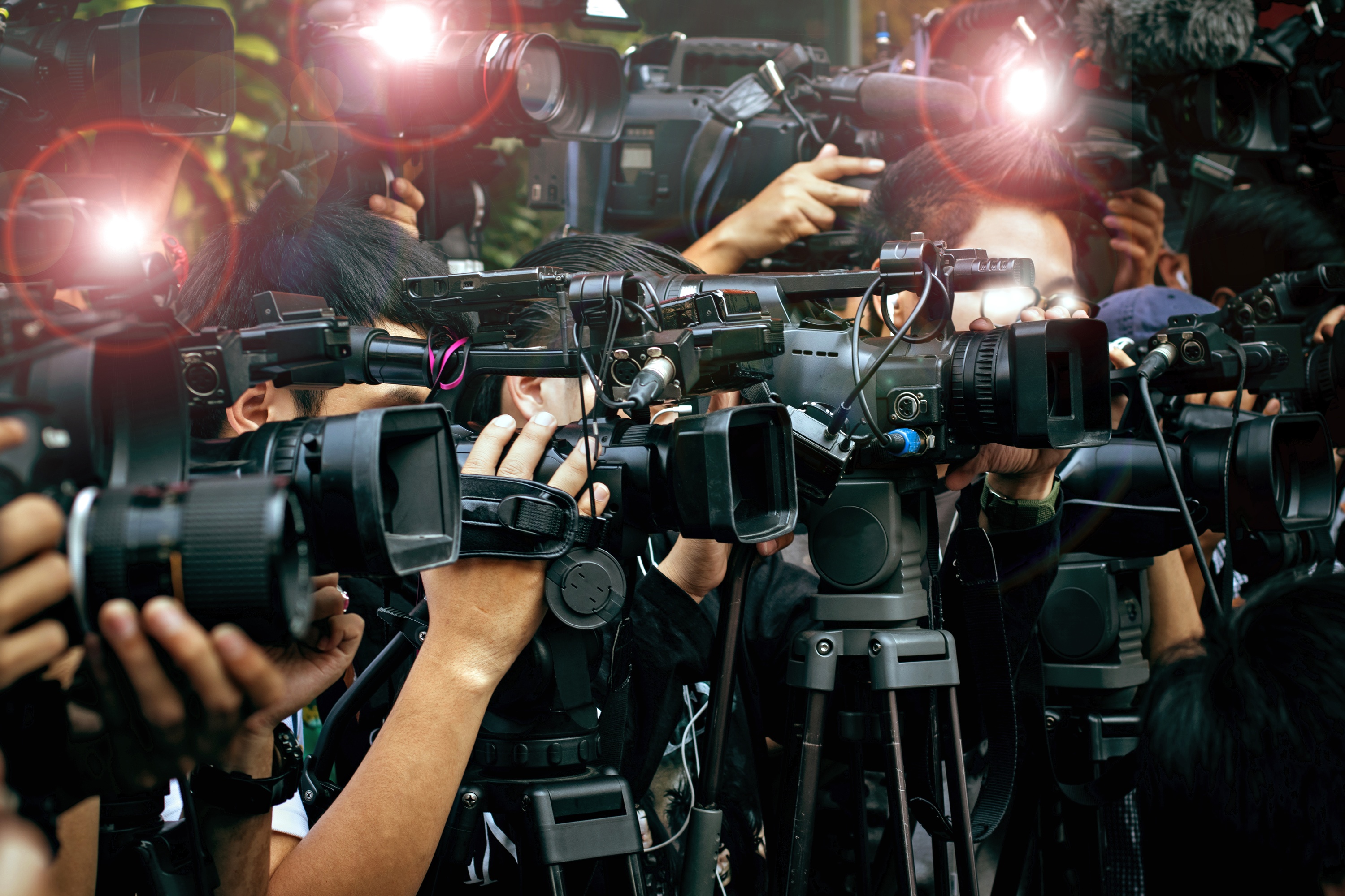 The Impact of Digital Journalism on Mainstream Media